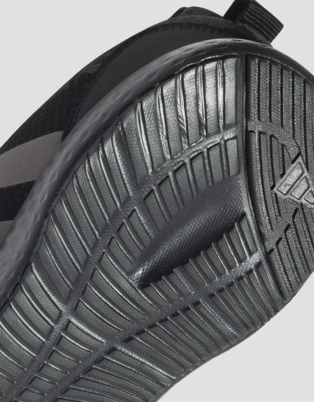 Adidas Ultra Response M Running Shoes Pria