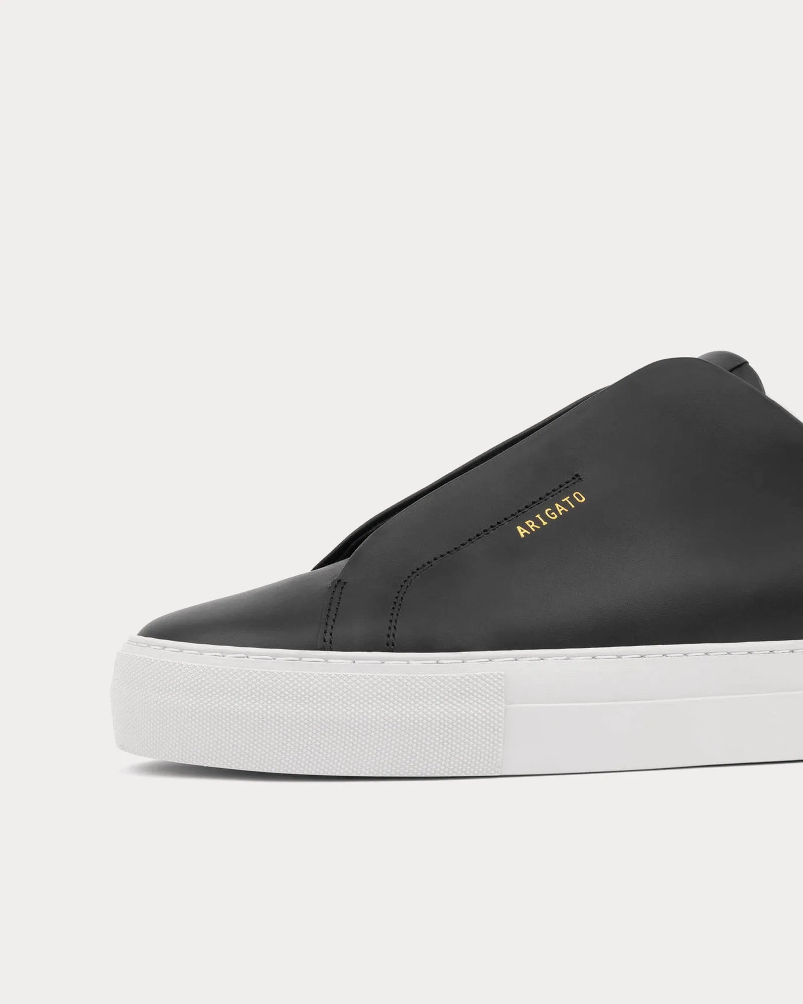 Clean 360 Laceless Black / White Slip On Sneakers