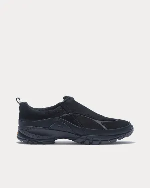 Foot Stand Walk Black Slip On Sneakers