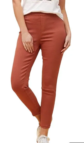 Jayla Skinny Jeggings.