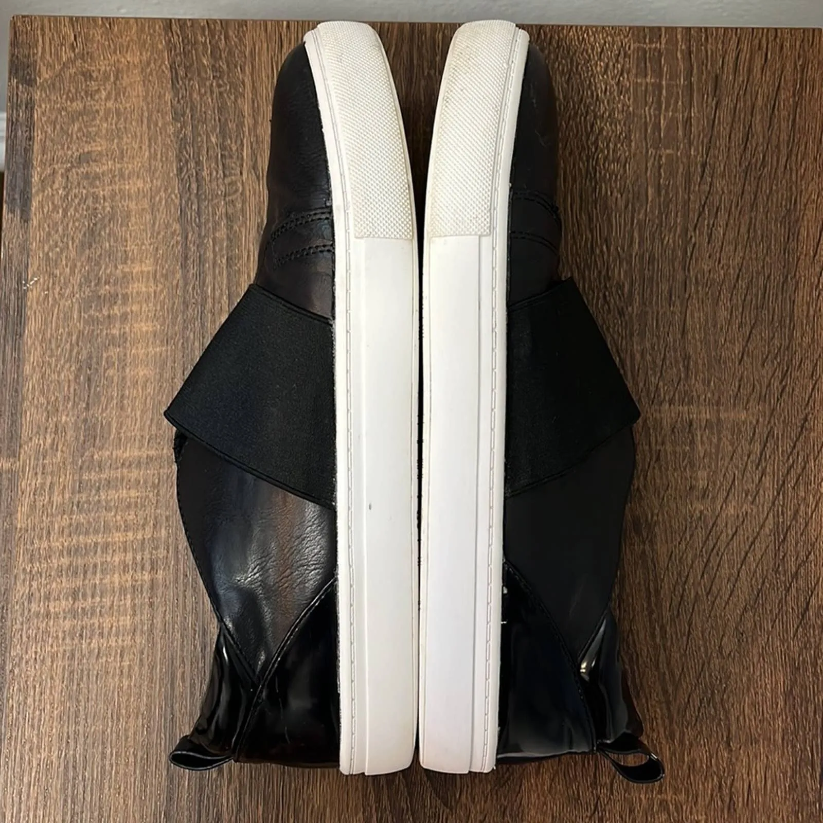 Size 10 Steve Madden Black Slip On Edison Sneakers