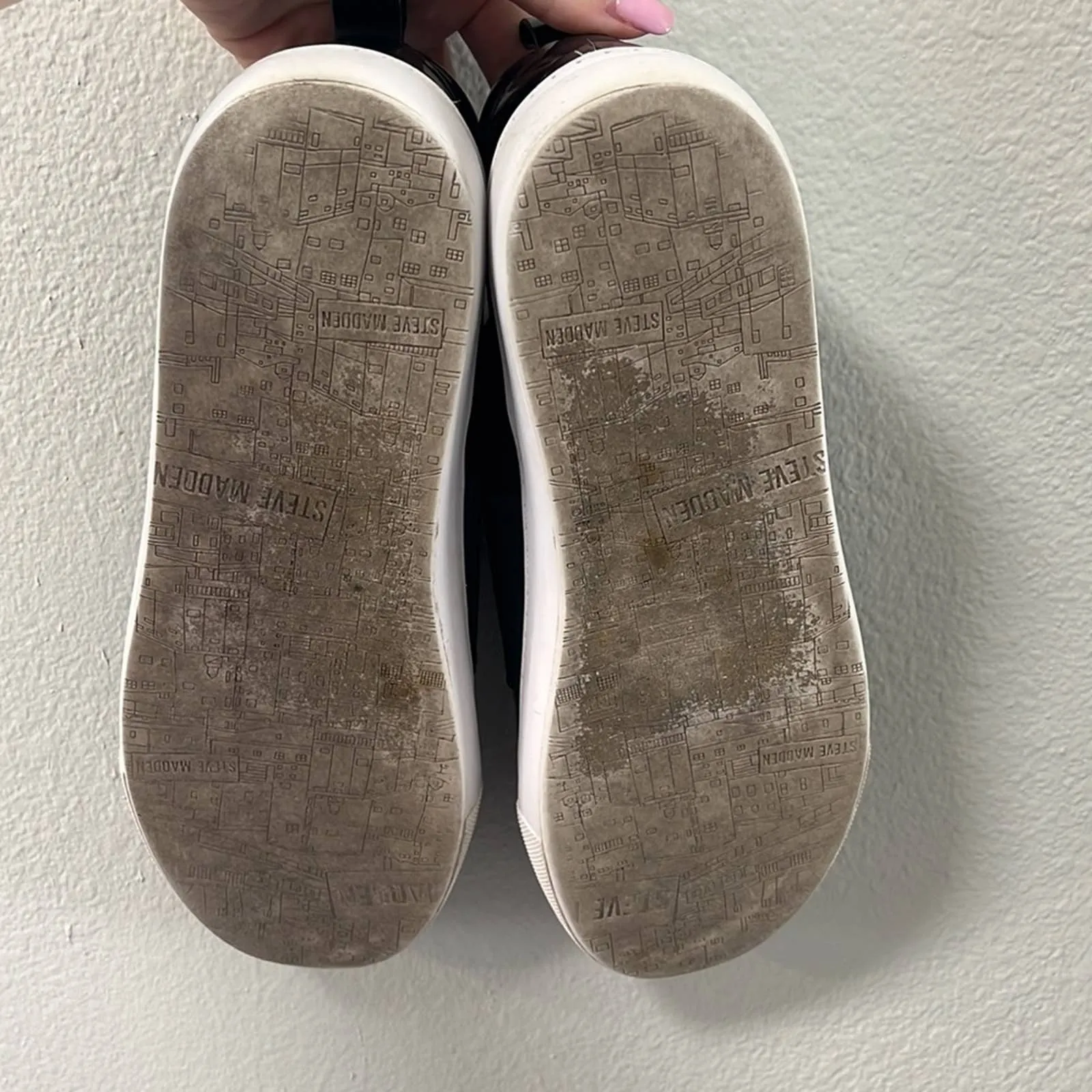 Size 10 Steve Madden Black Slip On Edison Sneakers