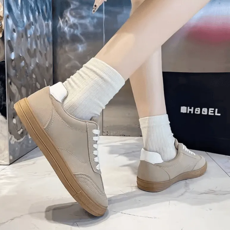 Spring and Autumn Women’s Casual Lace-Up Shoes – Fashionable Khaki Low-Top with Round Toe and Flat Sole