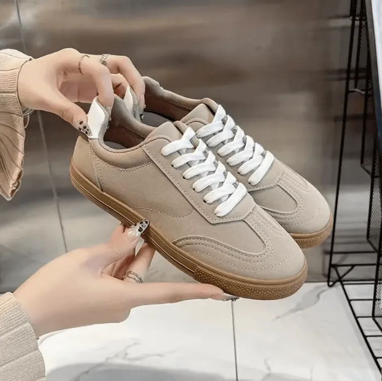 Spring and Autumn Women’s Casual Lace-Up Shoes – Fashionable Khaki Low-Top with Round Toe and Flat Sole