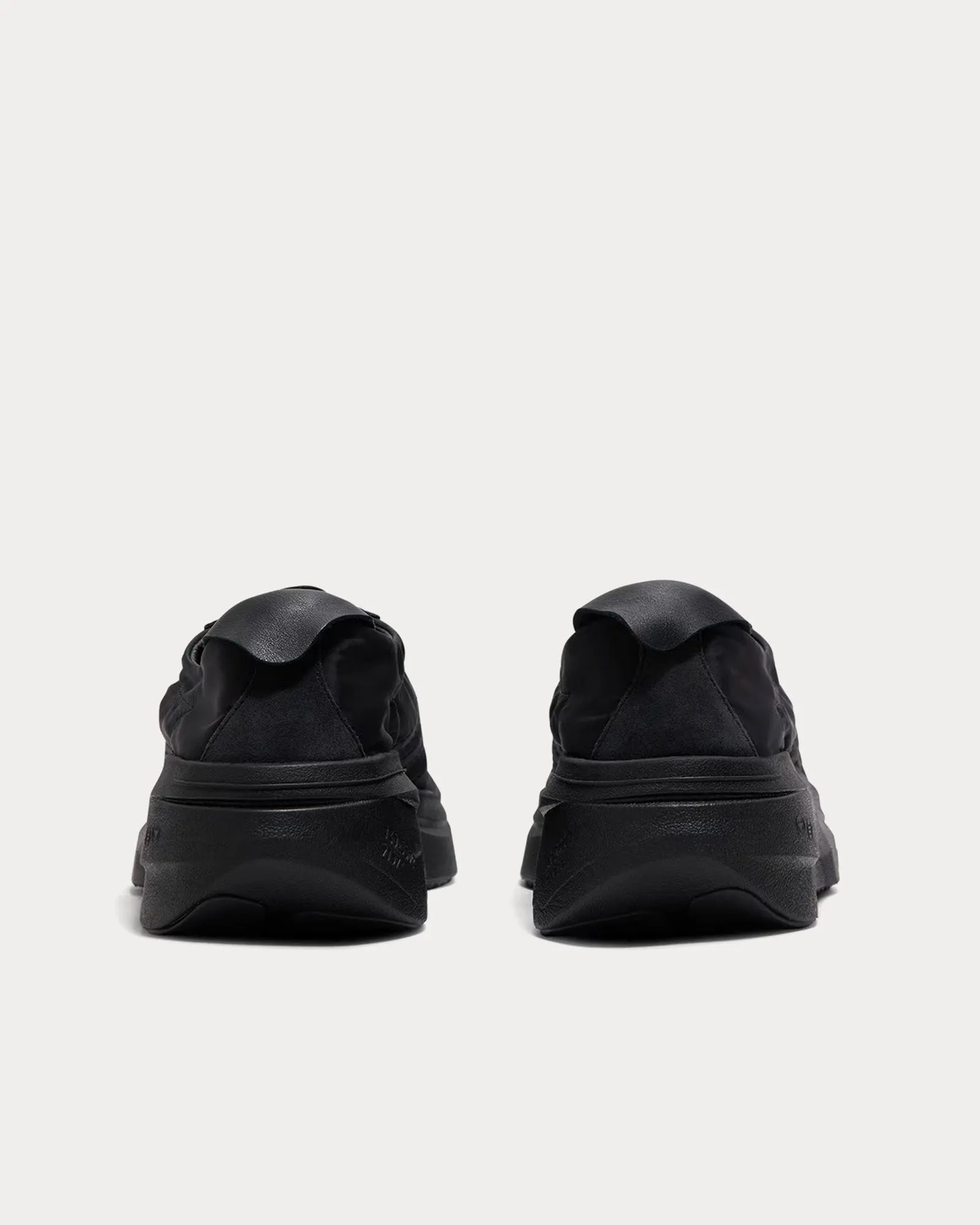 Subaya Black / Black / Black Running Shoes